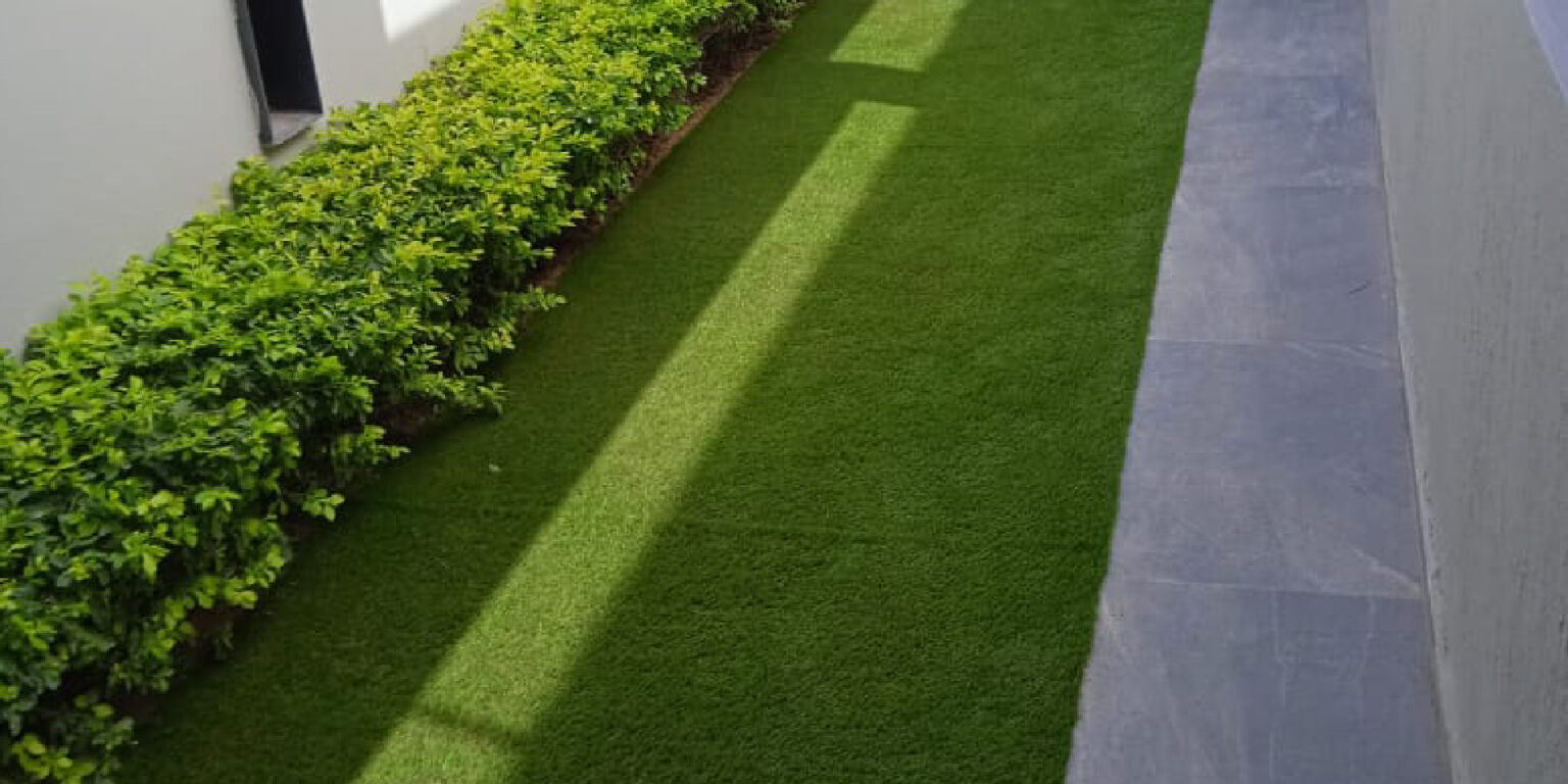 tayfon-venta-de-pasto-sintetico-para-casas-02