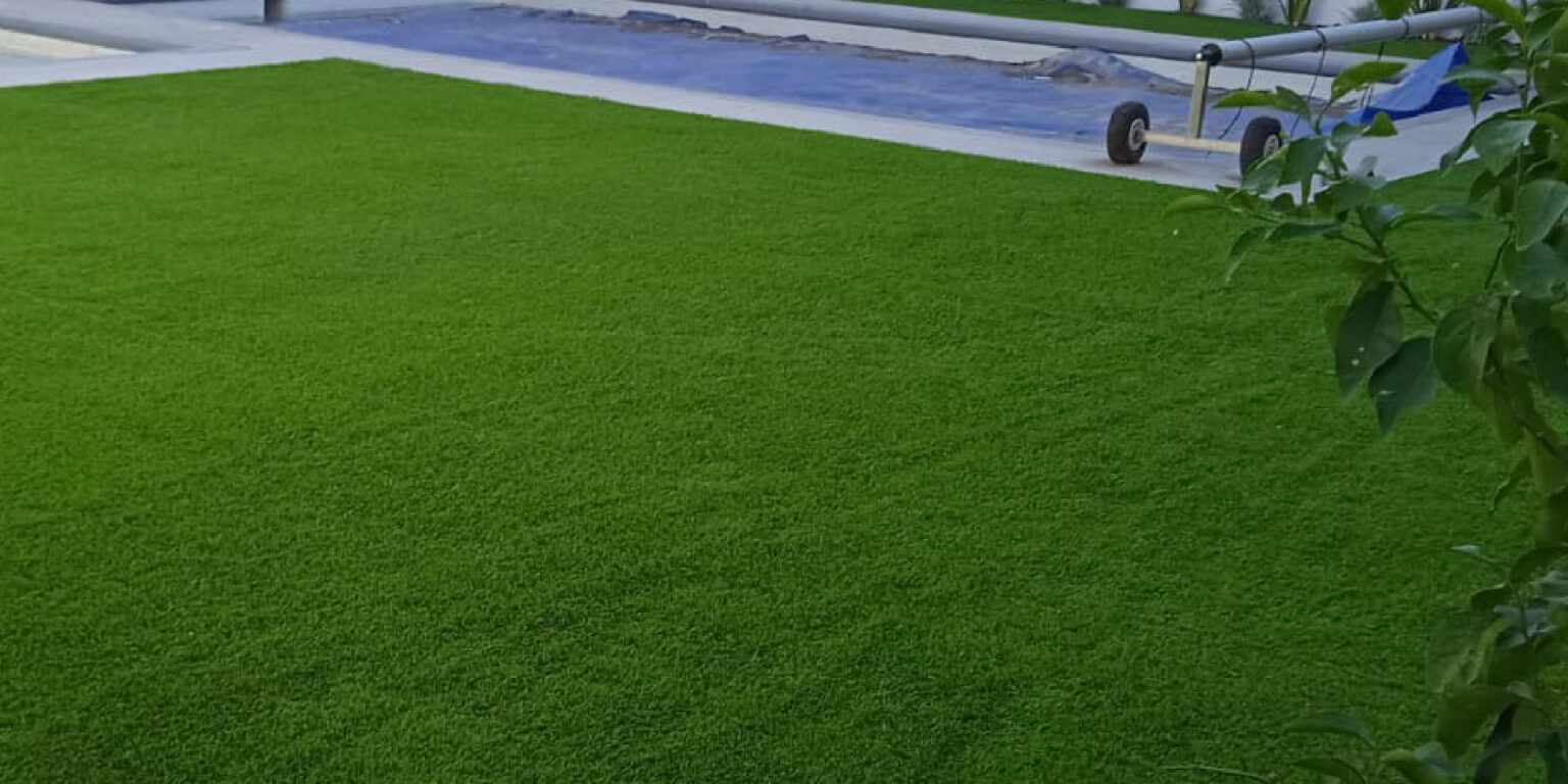 tayfon-venta-de-pasto-sintetico-para-casas-03